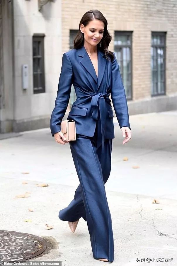 咦，梅根的大钻戒怎么不见了？|郑尔摩斯周报