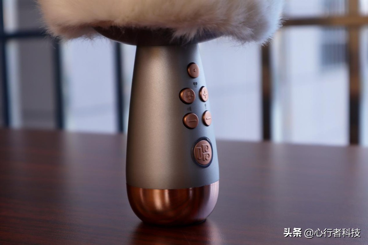 唱吧k歌宝q5小巨蛋g2有啥区别,唱吧小巨蛋g2跟全民k歌哪个好用