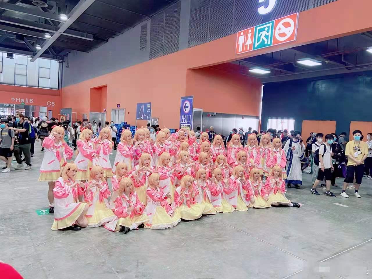 萤火虫漫展原神展台排队,萤火虫漫展直播全程记录