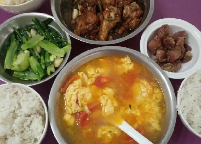 好看的餐具有没有必要,好看餐具套装