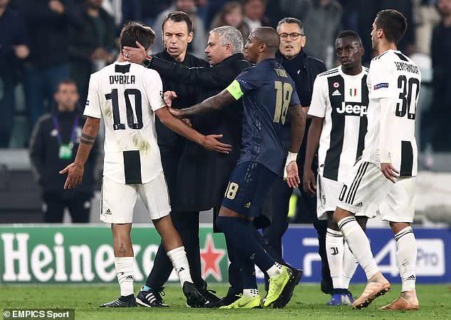 曼联球员逆转穆帅,曼联逆转尤文穆里尼奥