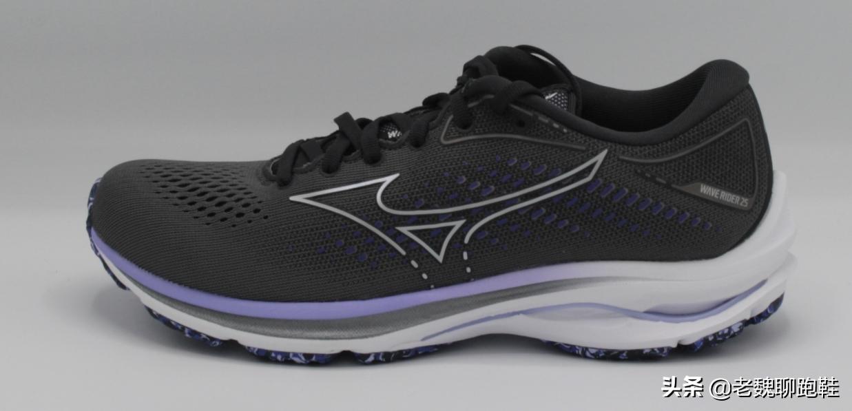 亚瑟士与美津浓40码,亚瑟士美津浓是一个级别的吗