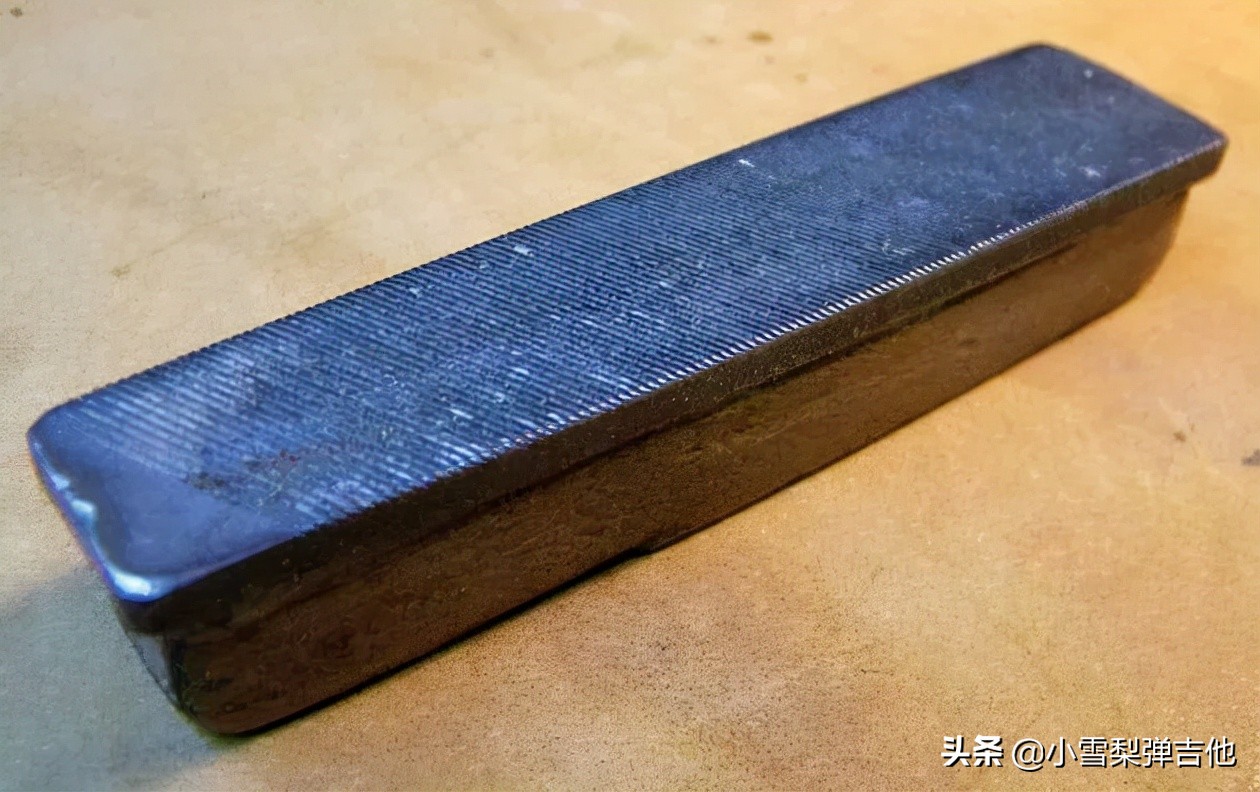 吉他的琴弦保养,吉他弦的调节