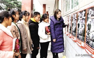 高铁夜晚相遇,高铁之夜的视频