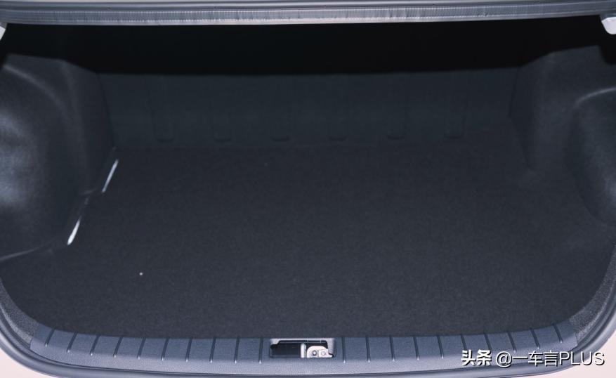 现代瑞纳经济型1.4,现代瑞纳二手车省油吗