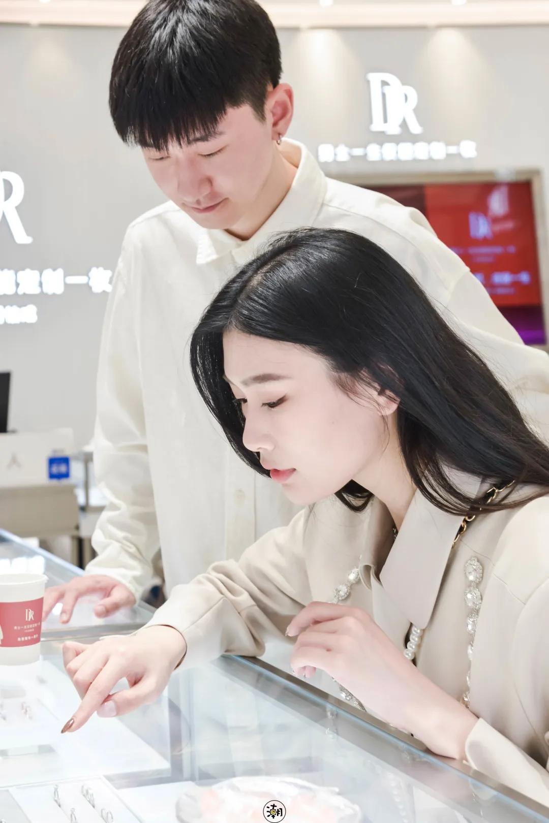 dr钻戒在哪里卖靠谱,郑州dr钻戒能当场买走吗