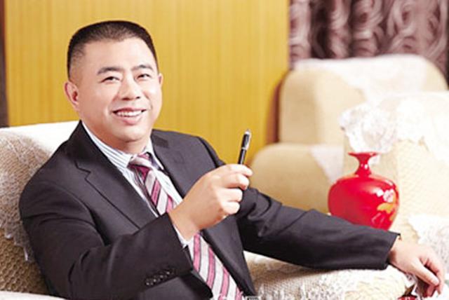 浙江省长打喷嚏绷断皮带，*镕基朱**大笑：你这个是报应