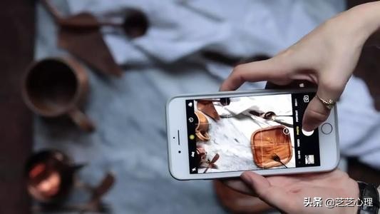 心理学做梦梦到一个人说明在遗忘,心理学上说在梦中梦到的一切