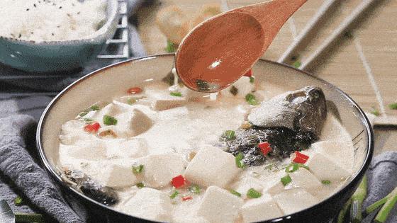 炖鱼鱼汤不白怎么回事,炖鱼汤不白