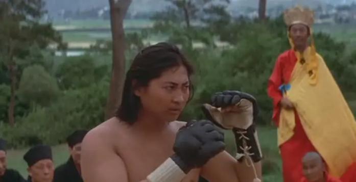 1989年，王晶山寨了洪金宝的经典IP，还重挫了洪家班的动作喜剧