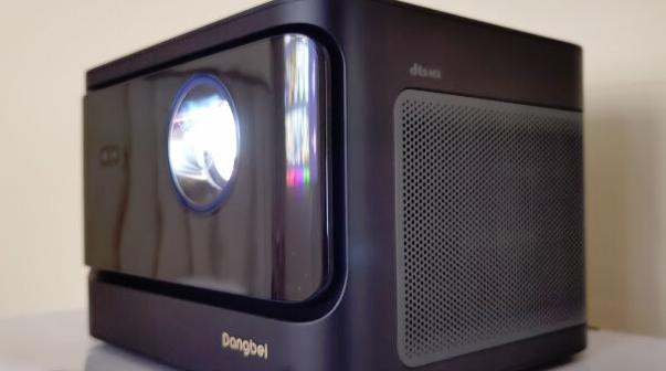 10大国产品牌投影仪,当贝、极米、小米、奥图码等不出所料全都在