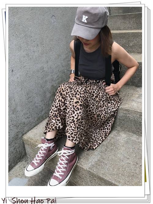 豹纹半身裙怎么搭配好看夏天,豹纹半身裙怎么搭配好看