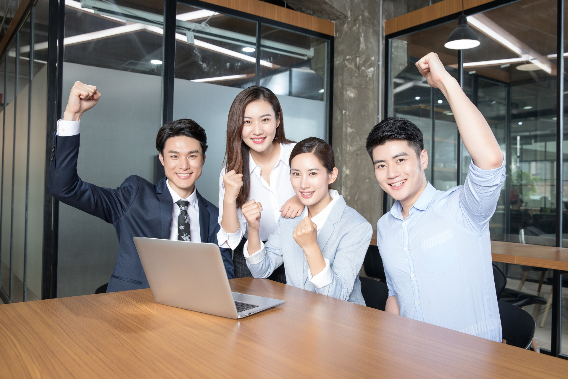 下属不肯干工作怎么跟上级汇报,下属不干活怎么管理