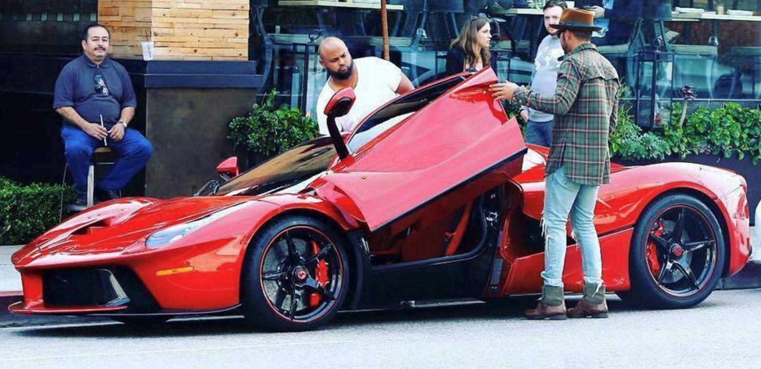 每个车手都有一个梦,汉密尔顿与法拉利正面对决