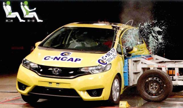 四代飞度可行驶里程最低多少安全,四代飞度怎么样有啥优缺点