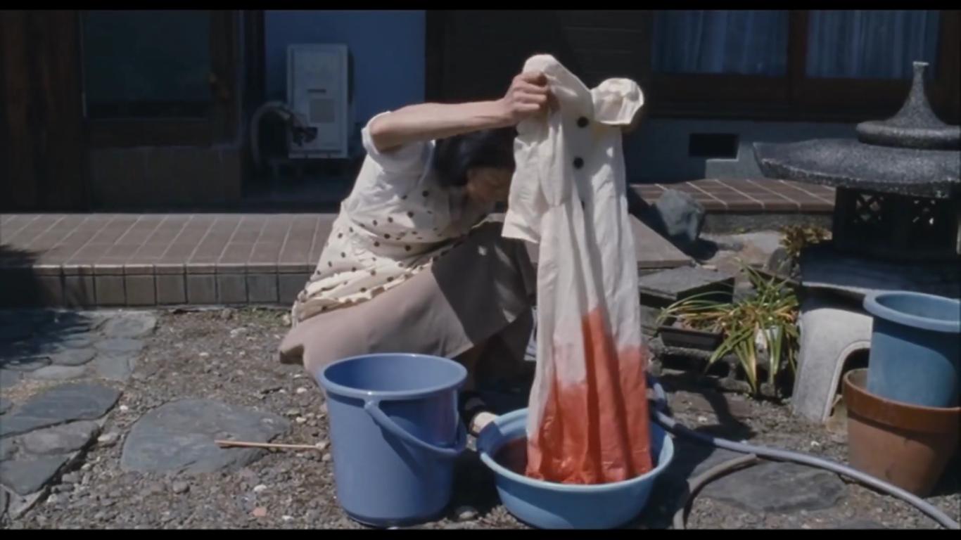 女护工入侵老人私生活，《0.5毫米》用“性空虚”揭开时代隐疾