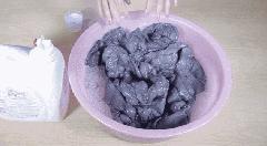 羽绒服洗坏怎么办,羽绒服不去干洗店的清洗方法