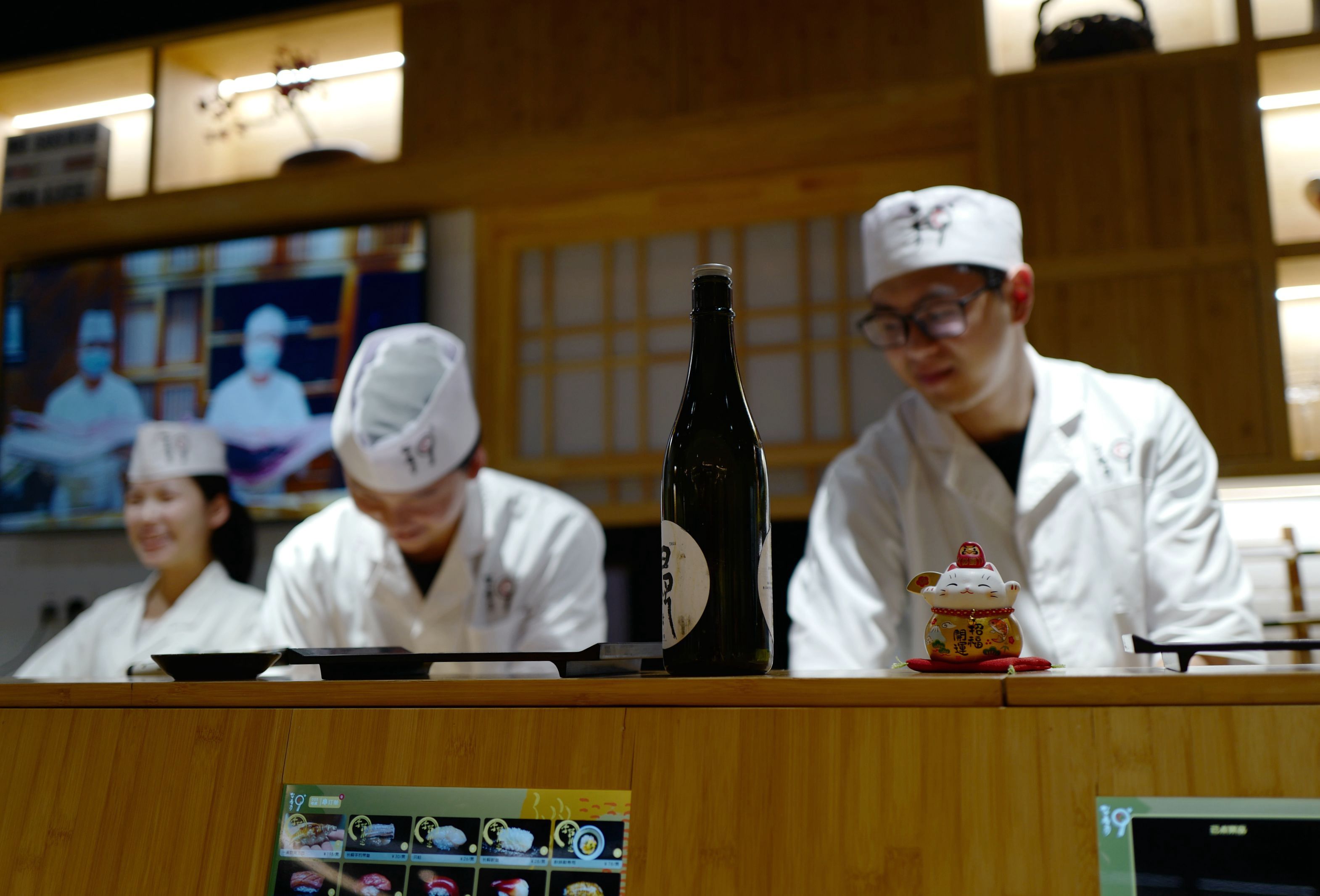 发现一家很好吃的寿司店,一家寿司店