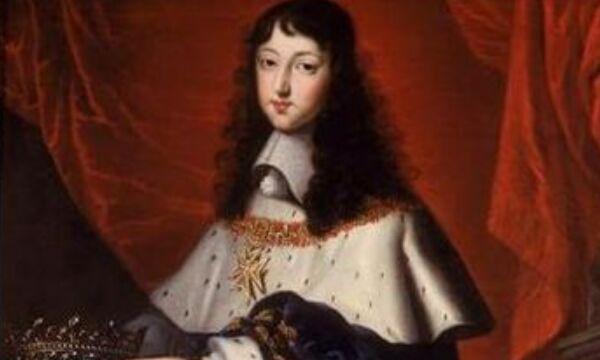 路易十四的弟弟是双面人，他是勇士却穿女装，结婚生子却喜欢同性