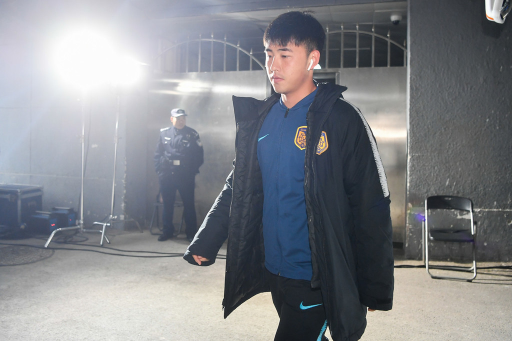 江苏苏宁黄紫昌首发,黄紫昌能提前锁定中超吗