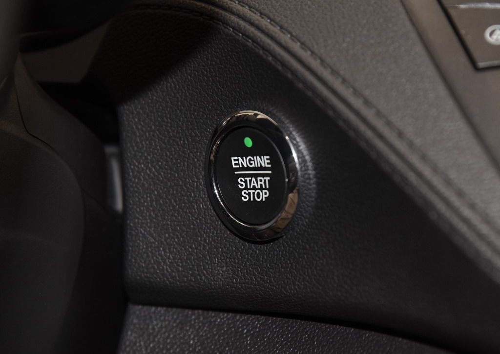 试驾最新款福特福睿斯视频,2018款福特福睿斯手动挡试驾