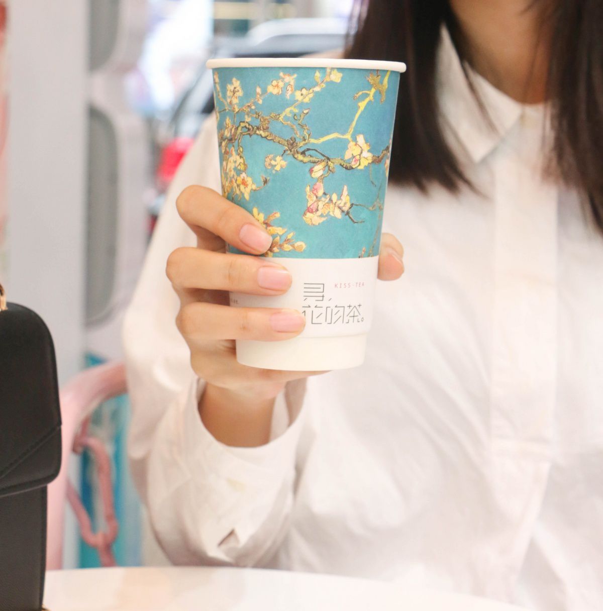 火爆珠三角的网红奶茶店来了，还带着宫崎骏设计的杯子！