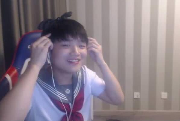 各大主播看旭旭宝宝女装的视频,各大主播看旭旭宝宝女装视频