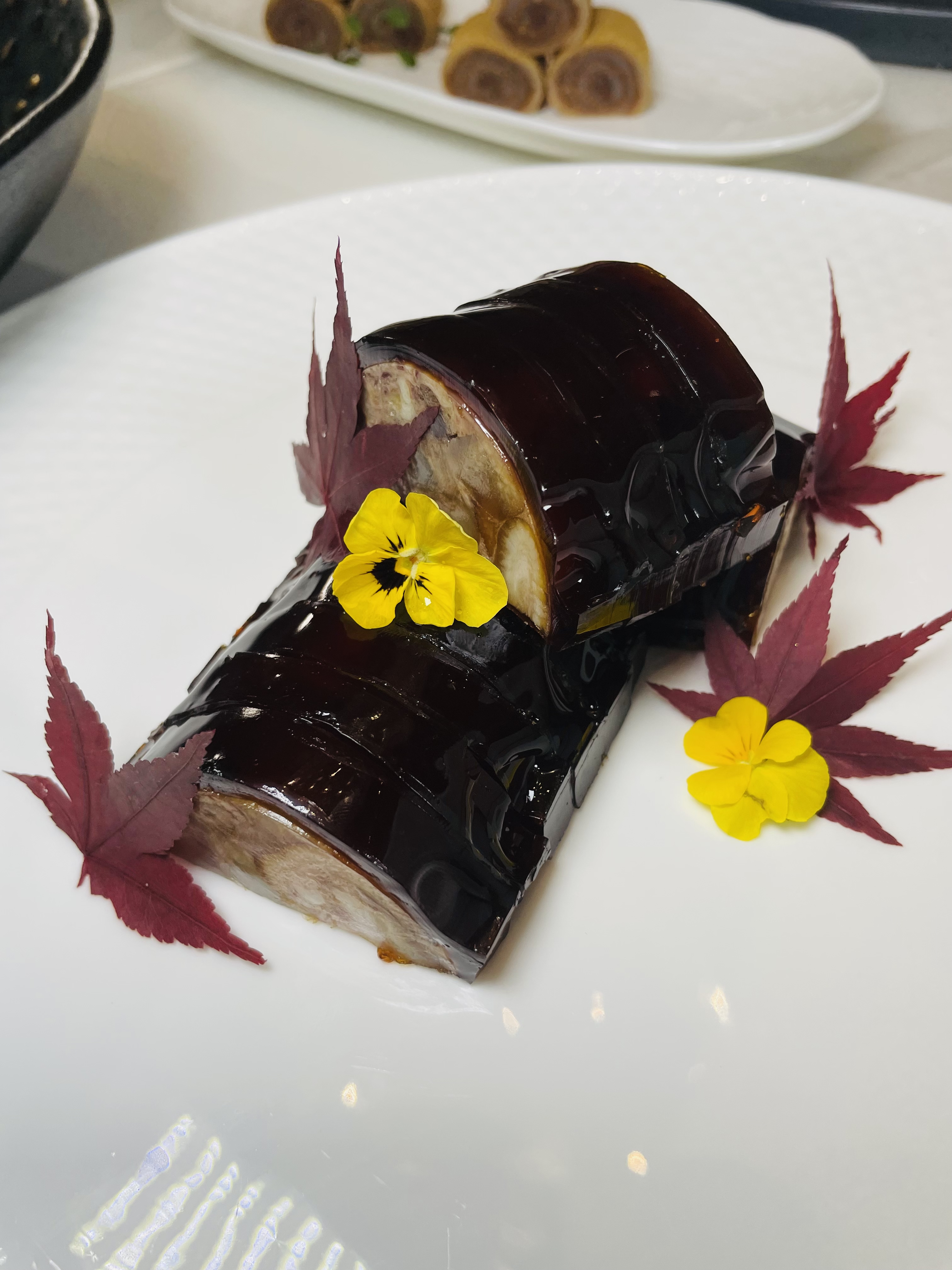 在长春，没想到结婚居然是这么浪漫的一件事，这环境和菜品无敌了