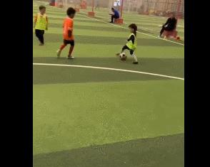 单场造2球小将无缘国足,中国又出现的神童