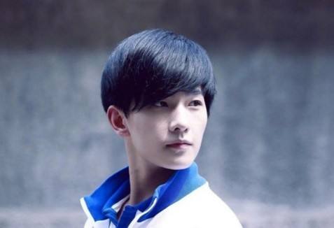 洗面奶学生党祛痘控油去黑头,学生党男洗面奶推荐初中生