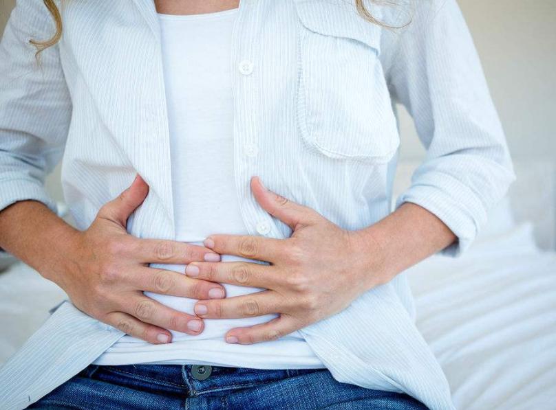 孕妇剖腹产生下双胞胎被惊呆,孕妇怀四胞胎大圆球孕肚引人热议