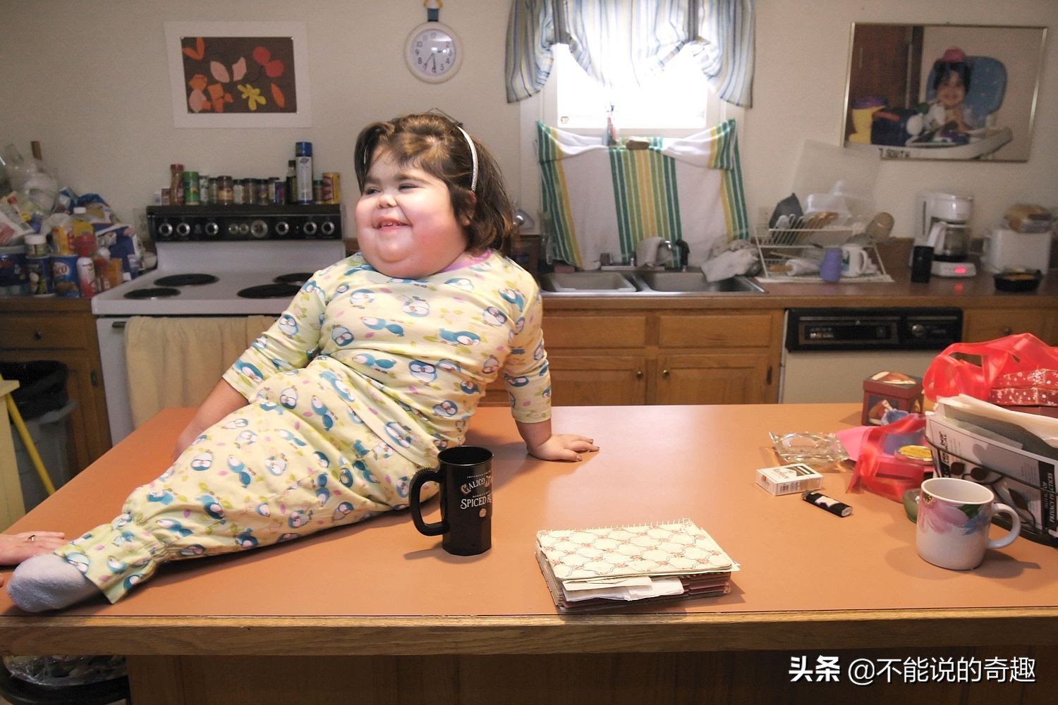 缃曡鐨勭編浜洪奔濂冲,闂厜鐏笅鐨勭編浜洪奔