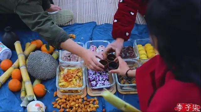 别犹豫，鲜花真能做菜，还挺好吃，吃点鲜花菜肴才不负好*光春**