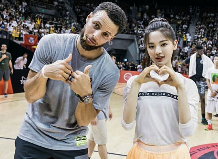 安德玛对比阿迪达斯耐克,击败阿迪成为第一品牌