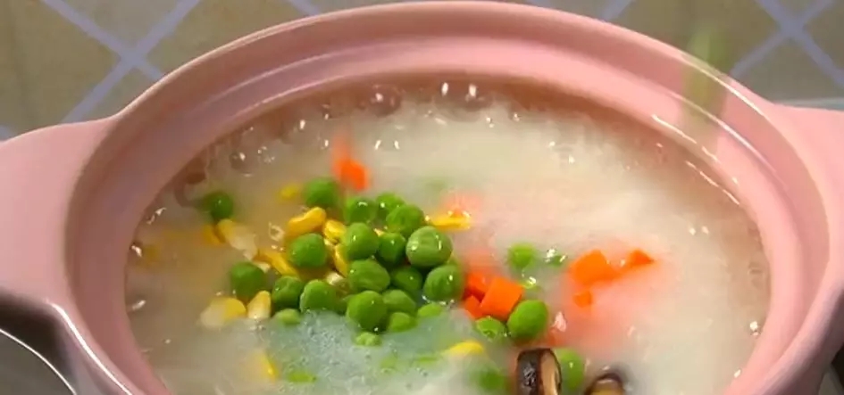 海鲜大虾小米粥正宗做法,冻大米虾粥的做法大全