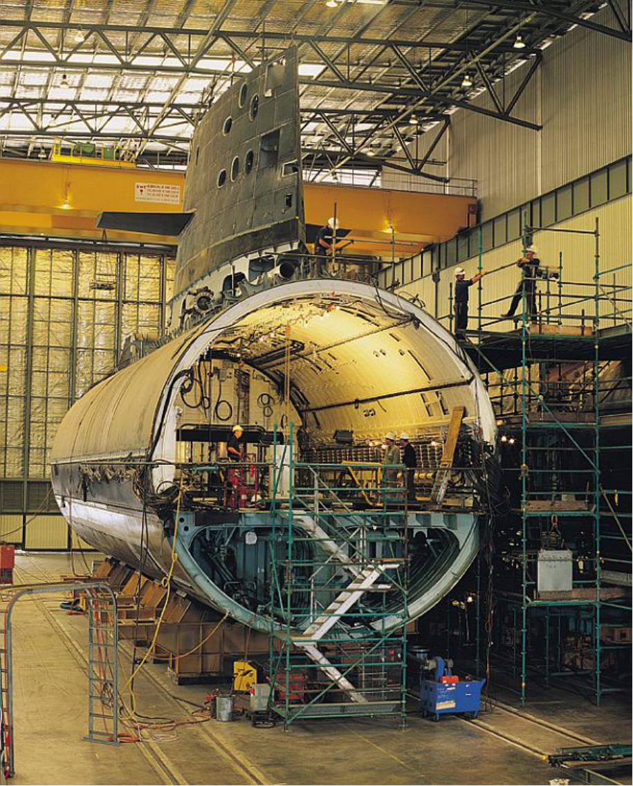 苍龙级潜艇指挥塔高度,潜艇指挥塔内部