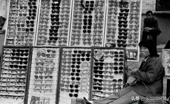 逛丹阳眼镜批发市场说说,为什么丹阳眼镜城进货的越来越少