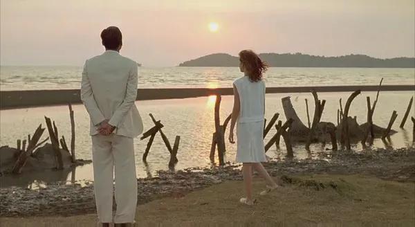 为什么亚麻穿不出高级感,亚麻面料的衣服是不是特别容易皱