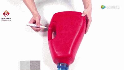 衣服皱皱的没有熨斗怎么让它平整,有折痕的衣服怎样弄平整