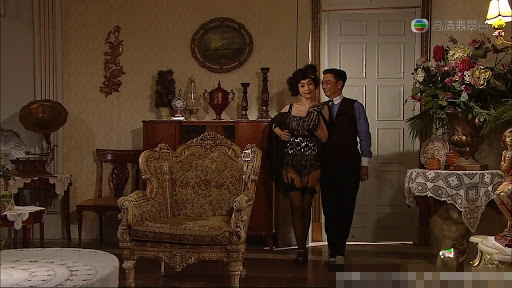 气质优雅知性，凭一个23年前的广告为大众熟知，故事就从这里开始