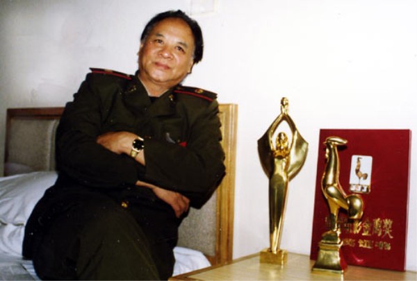 张艺谋和陈凯歌谁的导演水平高,张艺谋李安陈凯歌哪个厉害