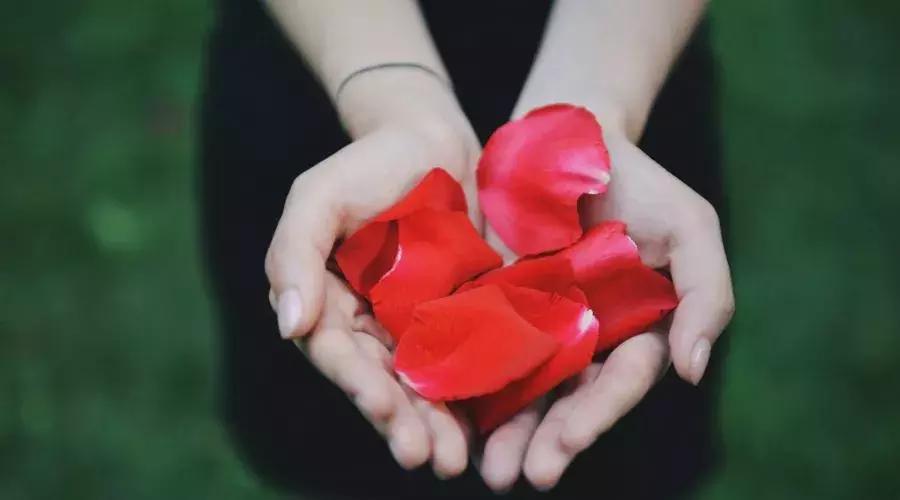 阴阳平衡则身体气血畅通,人体阴阳平衡了身体就好了