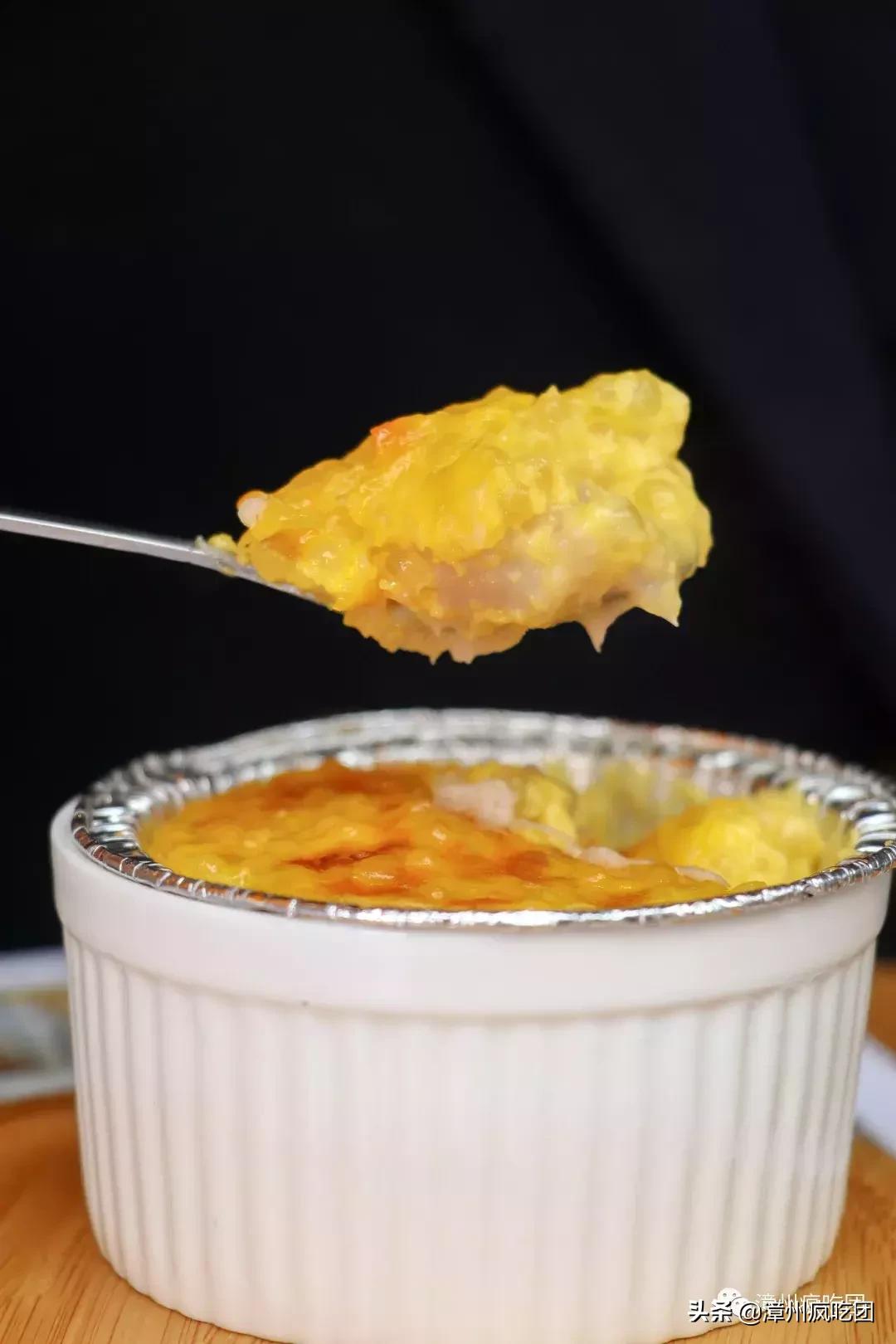 这对夫妻在古城开了一家小店!回头客特别多!好多创意港式甜品!