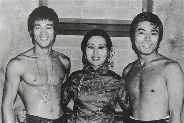 邱建良第一次体验李小龙,李小龙对邱建良比赛谁会赢