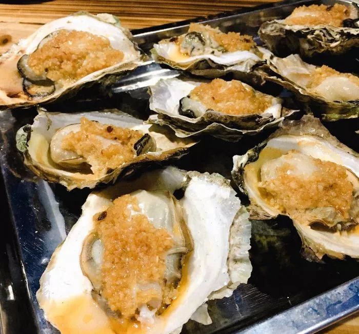 南宁可以吃超大生蚝的地方,南宁大沙田好吃的生蚝