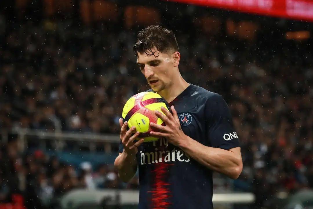 热刺穆尼耶技术特点,热刺巴黎铁卫穆尼耶