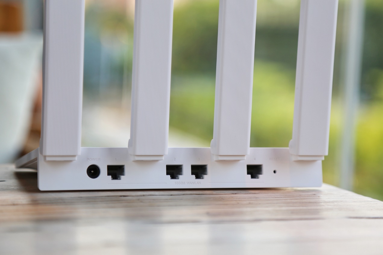 路由器双千兆和全千兆哪个好,华为和tplink的千兆路由器哪个好