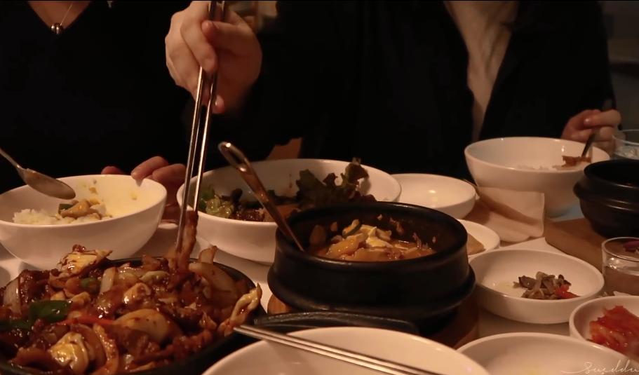 小姐姐分享自拍的“羞羞”日常，引百万人围观