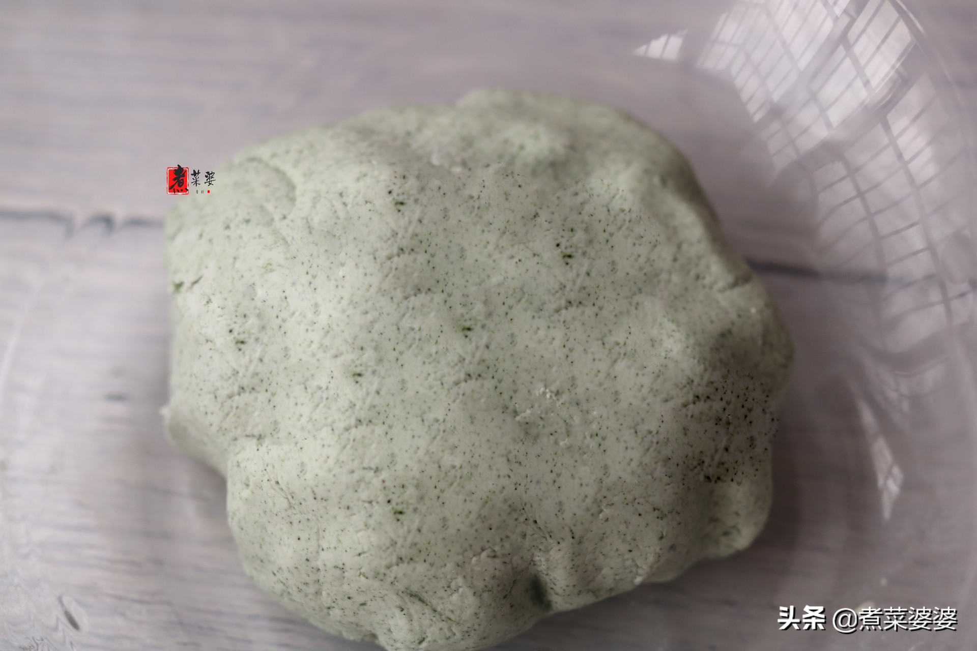 青团怎么做不变色不软塌,为什么做的青团发硬