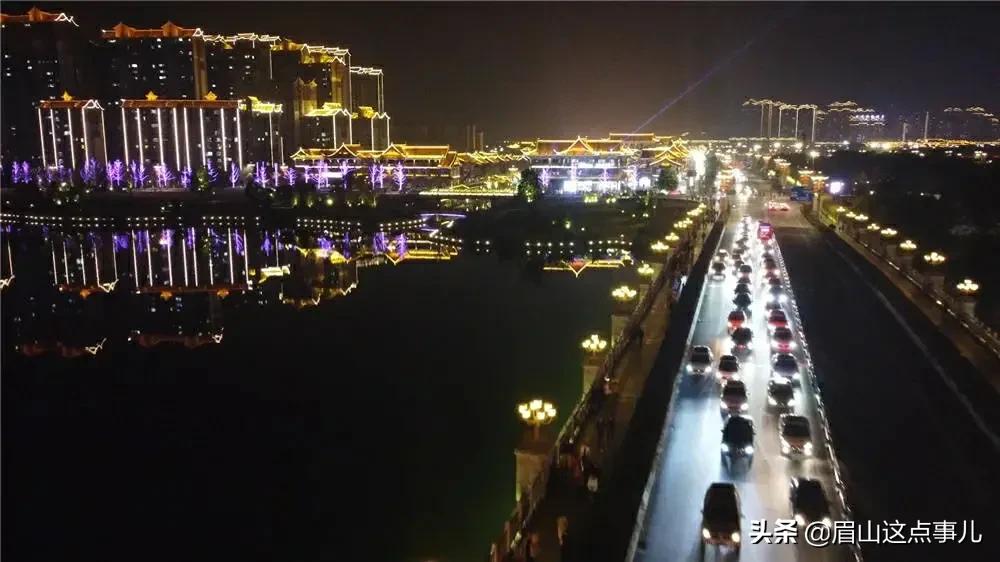 眉山水街火爆视频,眉山东坡印象水街今日现状